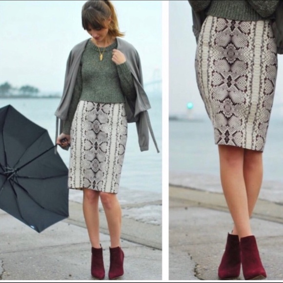 J. Crew Dresses & Skirts - J. Crew pencil #2 snake 🐍 print skirt